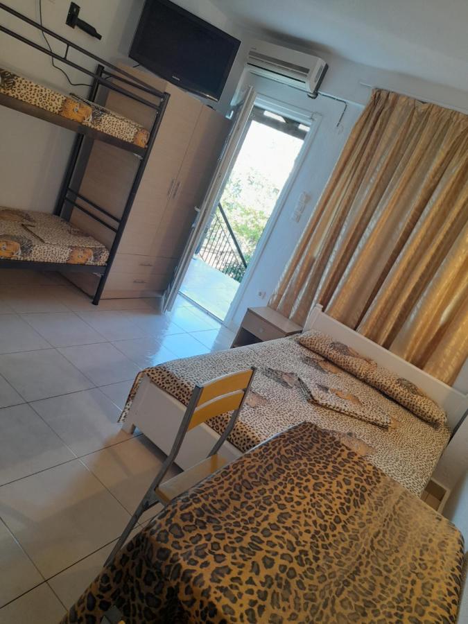 Villa Leopard Stavros  Esterno foto