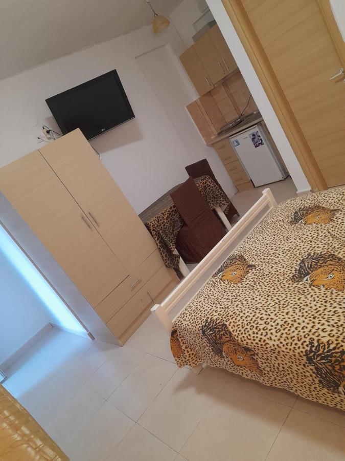 Villa Leopard Stavros  Esterno foto